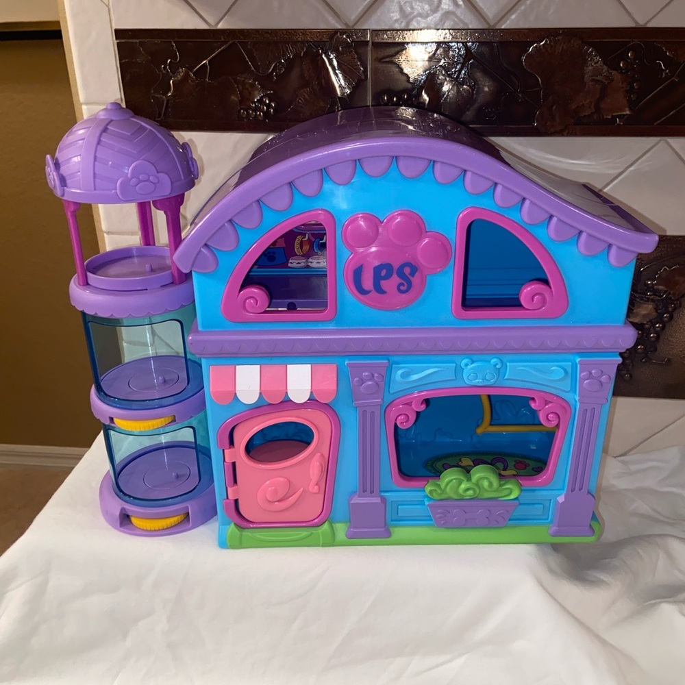 Littlest Pet Shop Playset